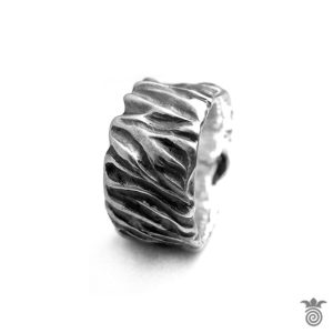 Anneau large contemporain à texture roche argent - HBAG_168